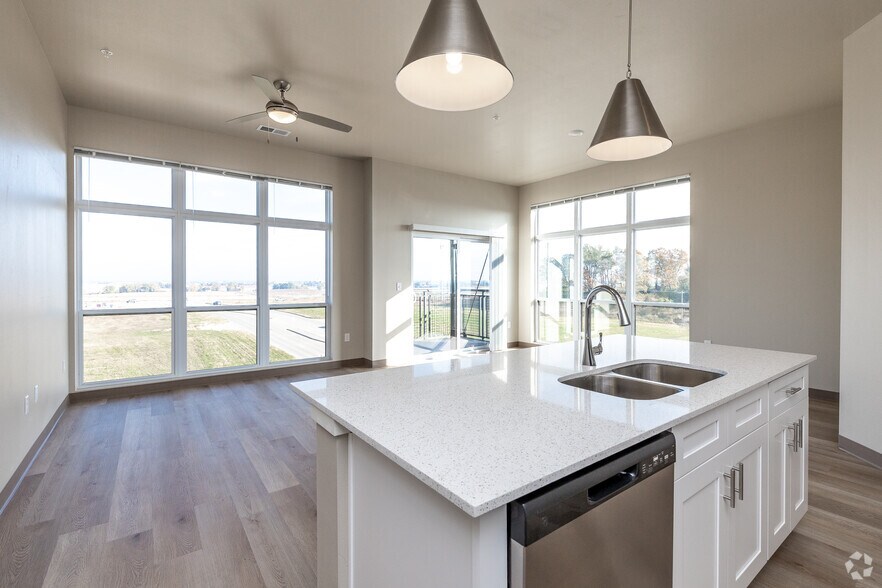 More Photos Of 1163 Baltic Ave, Tiffin Apartments For Lease