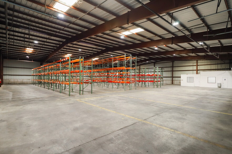 More Photos Of 14415 Import Rd, Laredo Warehouse For Sale