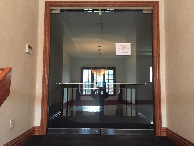 More Photos Of 805 Hillsdowne Rd, Westerville Medical For Lease