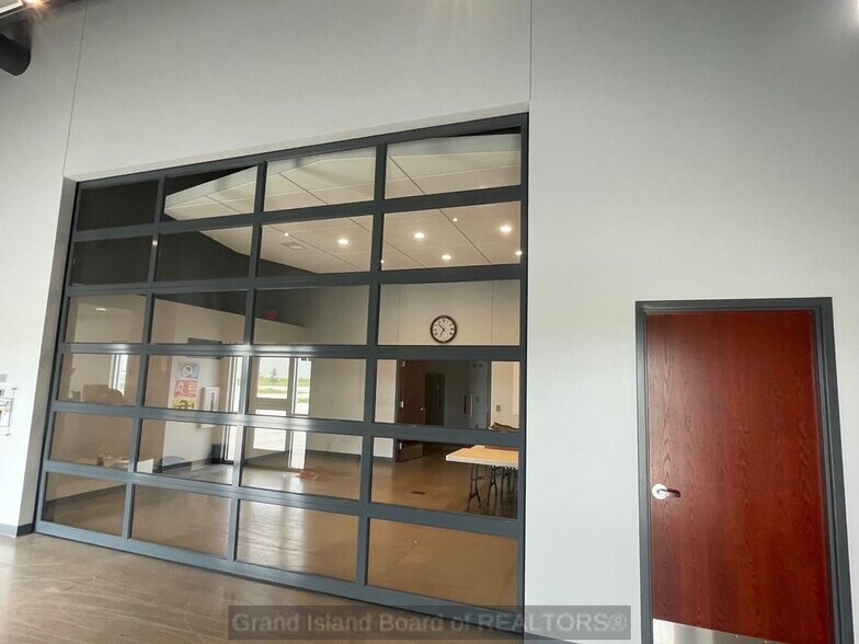 More Photos Of 4586 Gold Core Rd, Grand Island Light Manufacturing For Lease