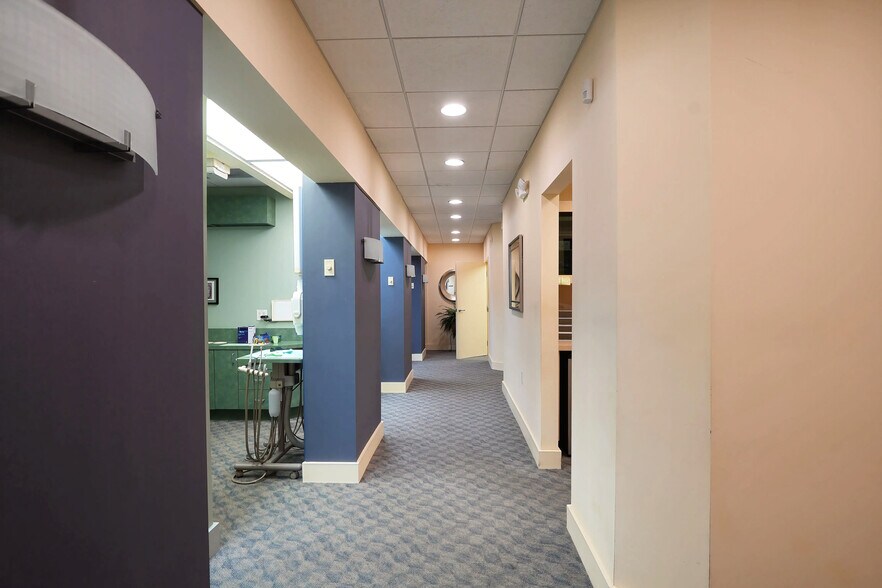 More Photos Of 650 W Boynton Beach Blvd, Boynton Beach Medical For Sale