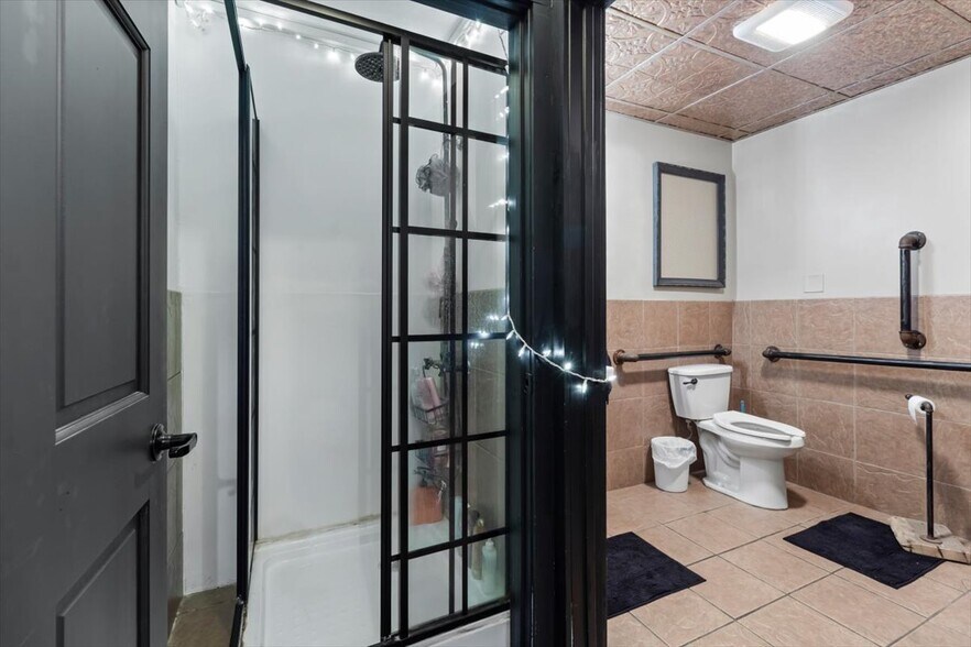 More Photos Of 116 W Jessie St, Rushford Storefront Retail Residential For Sale
