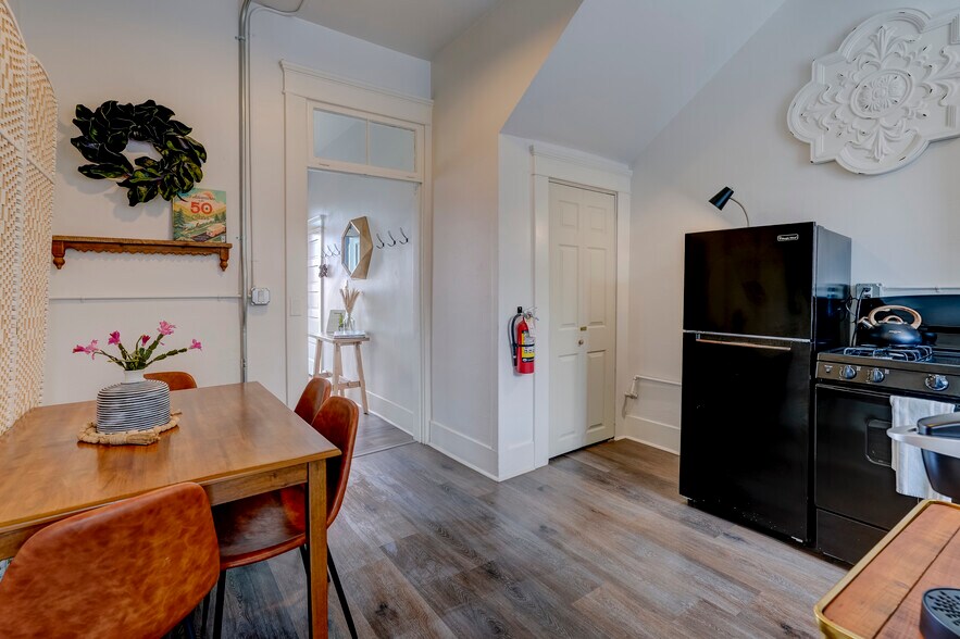 More Photos Of 215 E Willis St, Prescott Apartments For Sale