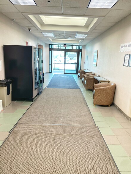 More Photos Of 3703 Doty Rd, Woodstock Medical For Lease