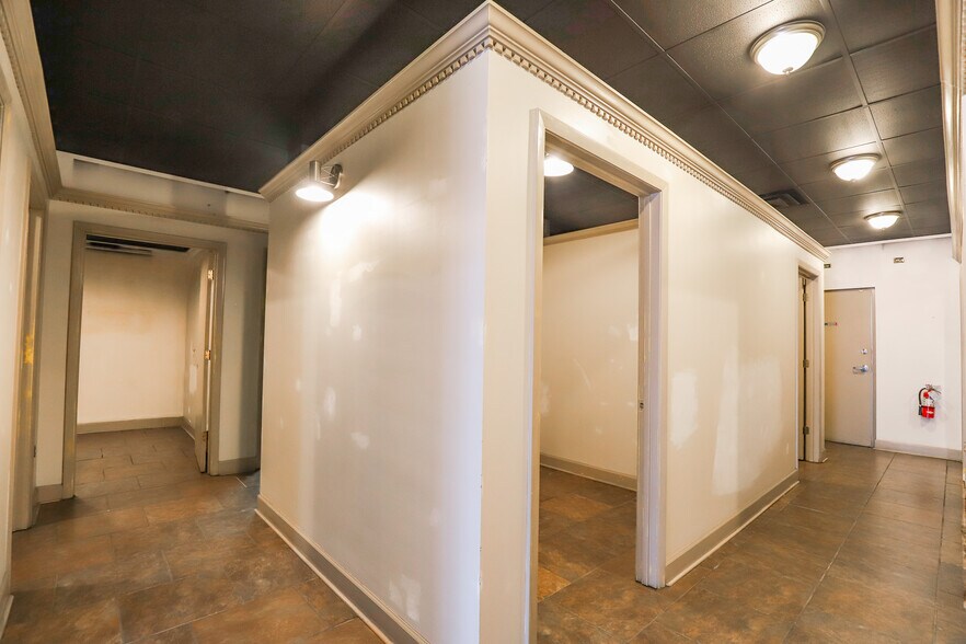 More Photos Of 3545 SW 34th St, Gainesville Unknown For Lease