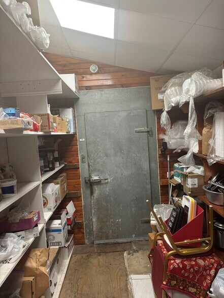 More Photos Of 9607 6 Mile Rd, Northville Storefront Retail Residential For Lease