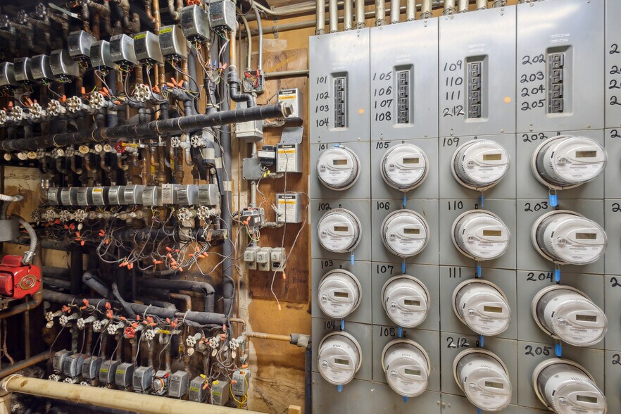 More Photos Of 144-224 Highland Ave, East Lansing Apartments For Sale