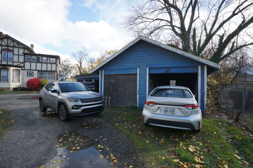 More Photos Of 257 Washington St NW, Warren Multifamily For Sale