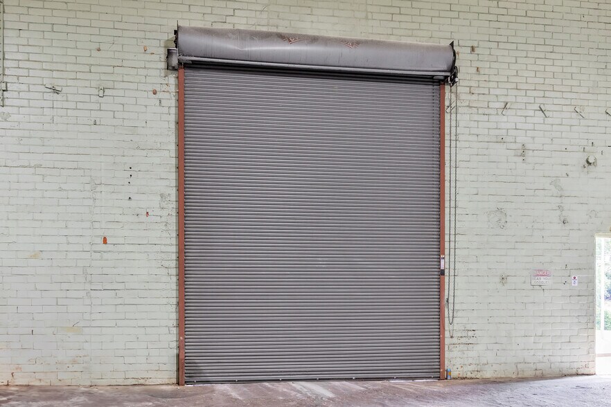 More Photos Of 121 Trotter Industrial Ln, Saluda Warehouse For Lease