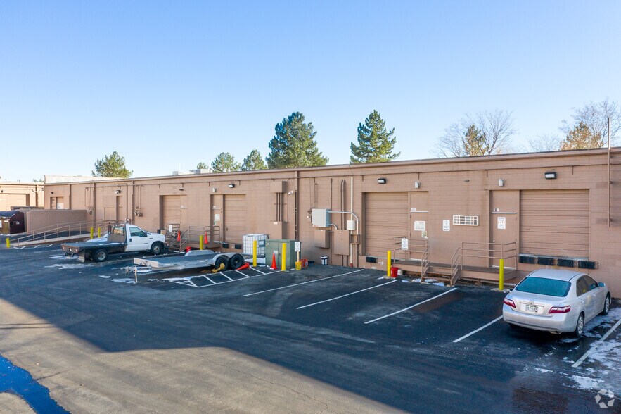 More Photos Of 1300 S Potomac St, Aurora Unknown For Lease