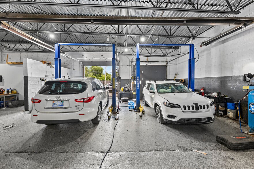 More Photos Of 11435 Schaefer Hwy, Detroit Warehouse For Sale