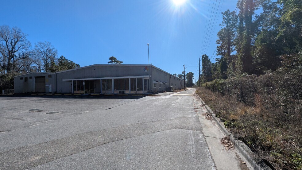 More Photos Of 112 N College Rd, Wilmington Warehouse For Sale