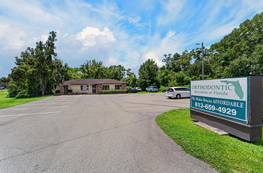 More Photos Of 1205 W Baker St, Plant City Medical For Sale