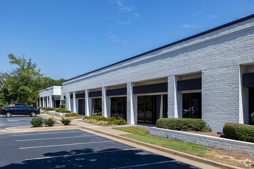 More Photos Of 2121 New Market Pky SE, Marietta Flex For Lease