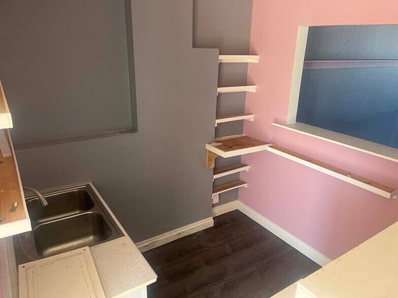 More Photos Of 7431-7451 Cerritos Ave, Stanton Unknown For Lease