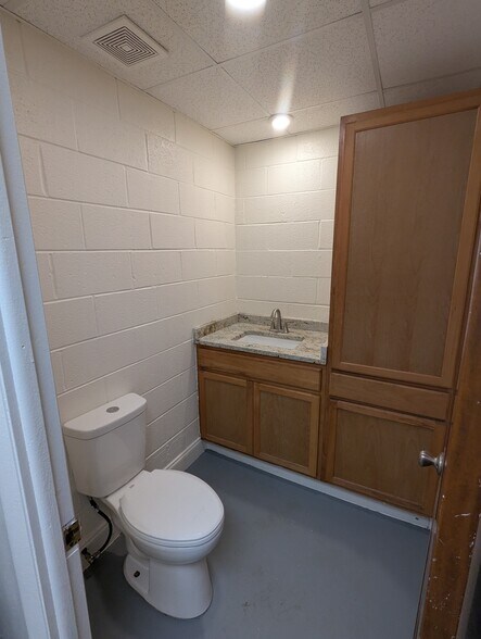 More Photos Of 3938 Ridge Pike, Collegeville Land For Lease