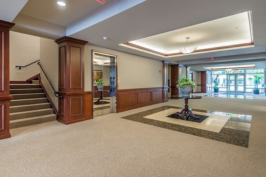 More Photos Of 6525 W Campus Oval, New Albany Office For Lease