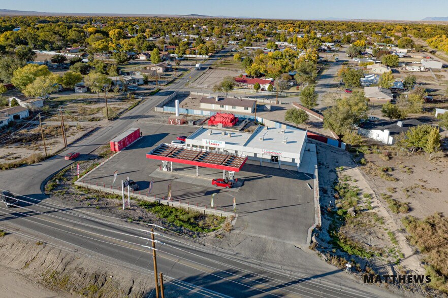 More Photos Of 91 El Cerro Loop, Los Lunas Convenience Store For Sale