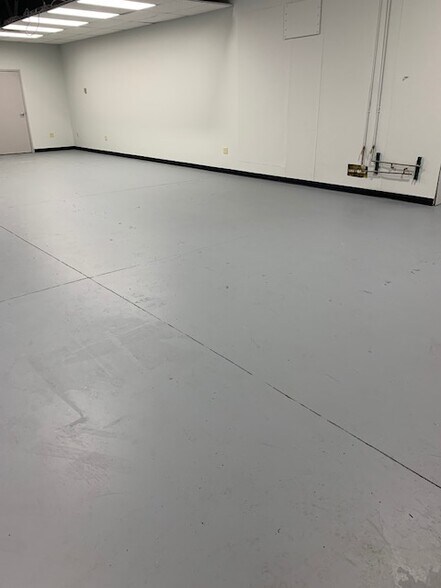 More Photos Of 950 Taylor Station Rd, Gahanna Research And Development For Sale