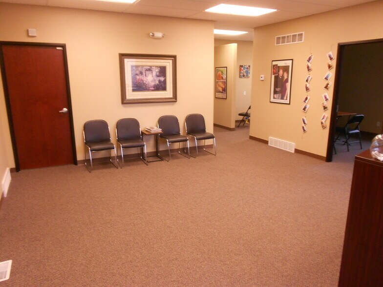 More Photos Of 3438 S 15th E, Idaho Falls Office For Sale