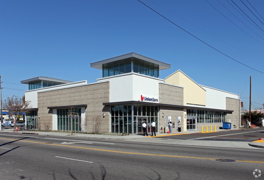 More Photos Of 3060 Crenshaw Blvd, Los Angeles Unknown For Lease