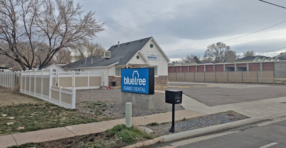 Primary Photo Of 1264 W 300 N, Clearfield Medical For Sale