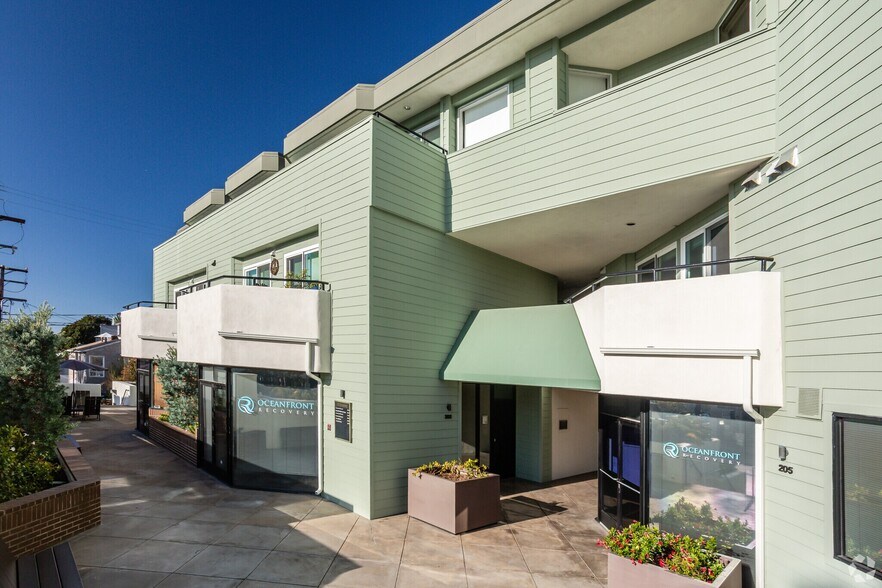 More Photos Of 312 Broadway St, Laguna Beach Office Residential For Lease