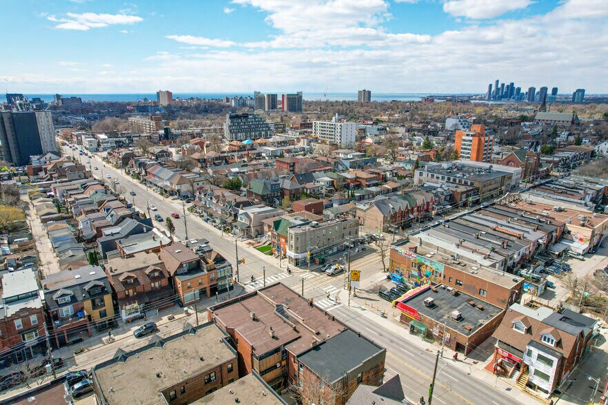 More Photos Of 1111 College St, Toronto Storefront Retail Residential For Sale