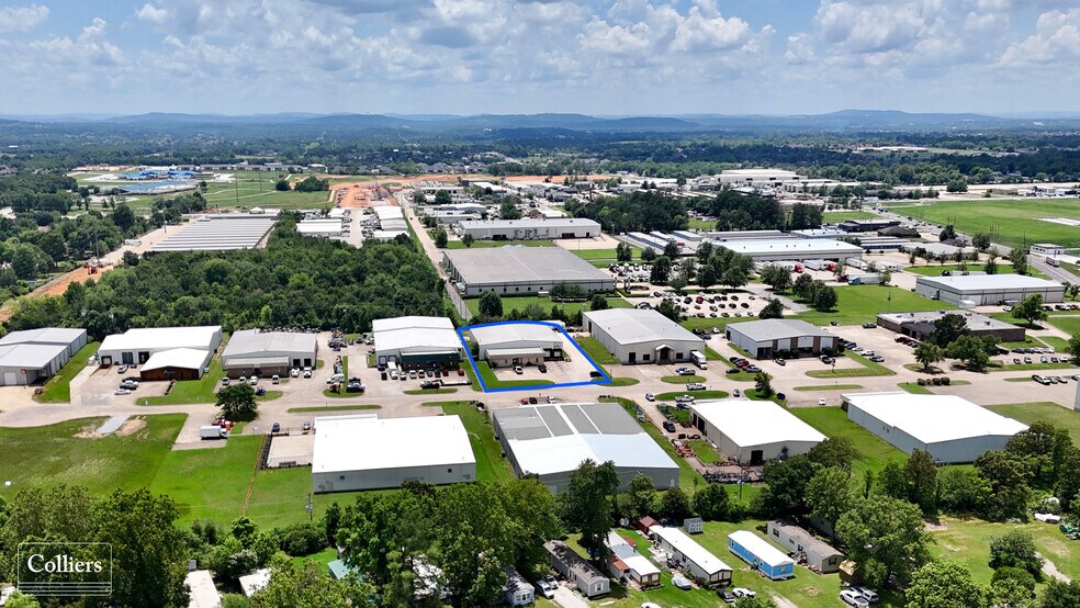 More Photos Of 1207 Esi Dr, Springdale Warehouse For Lease