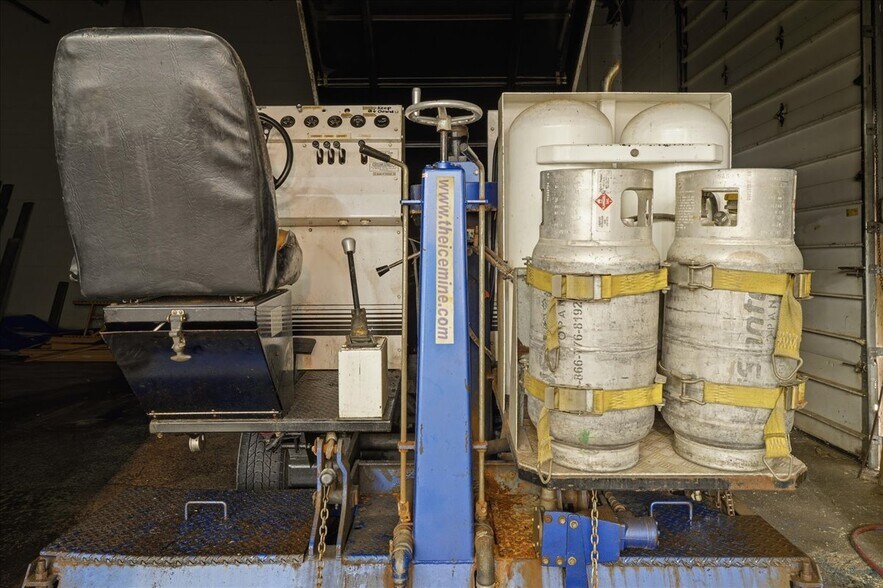 More Photos Of 5001 W Crawford Ave, Connellsville Skating Rink For Sale