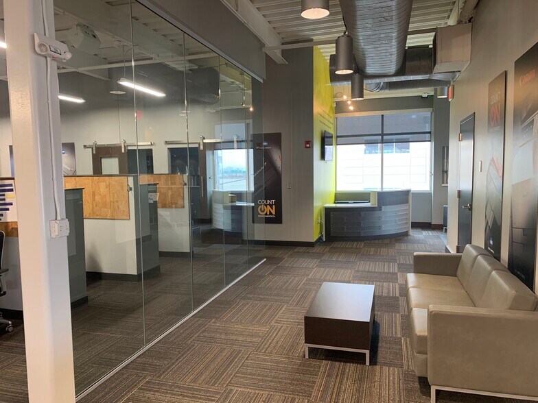 More Photos Of 4106 Charlotte Ave, Nashville Office For Sale