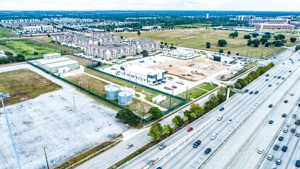 More Photos Of 19304 Katy Fwy, Houston Storefront For Lease