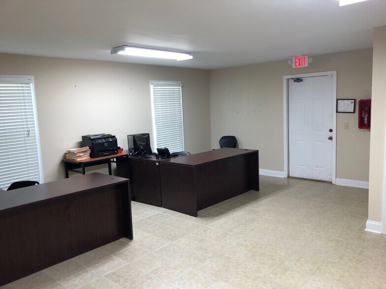 More Photos Of 3497 Main Hwy, Bamberg General Retail For Sale