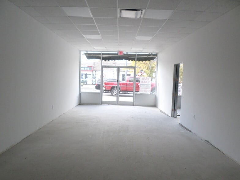 More Photos Of 1231 Whitney Ave, Hamden Storefront For Sale