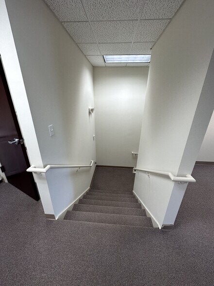 More Photos Of 809 Mt Vernon Rd, Raleigh Showroom For Lease