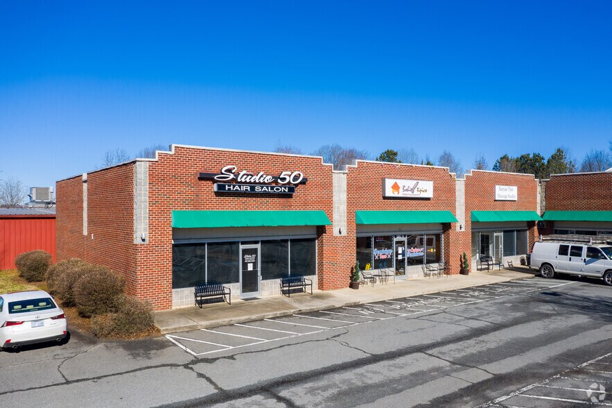 More Photos Of 1900 W Roosevelt Blvd, Monroe Restaurant For Lease