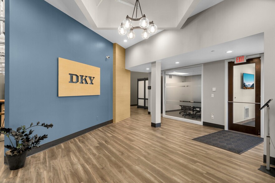 More Photos Of 4950 W 78th St, Bloomington Warehouse For Sale
