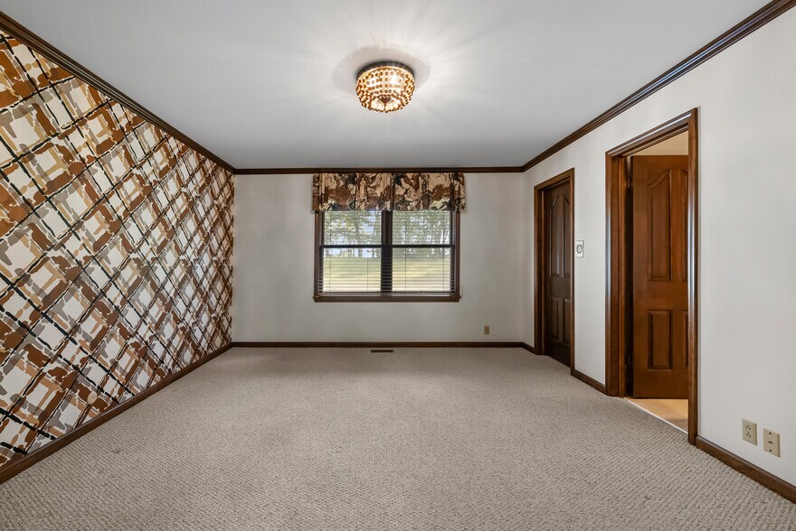 More Photos Of 1901 Moffet Rd, Saint Joseph Specialty For Sale