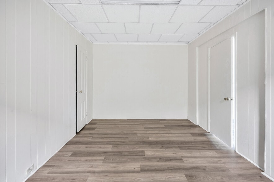 More Photos Of , Carbondale Multifamily For Sale