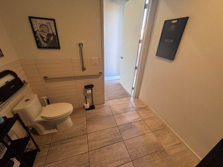 More Photos Of 7336 W Post Rd, Las Vegas Loft Creative Space For Lease