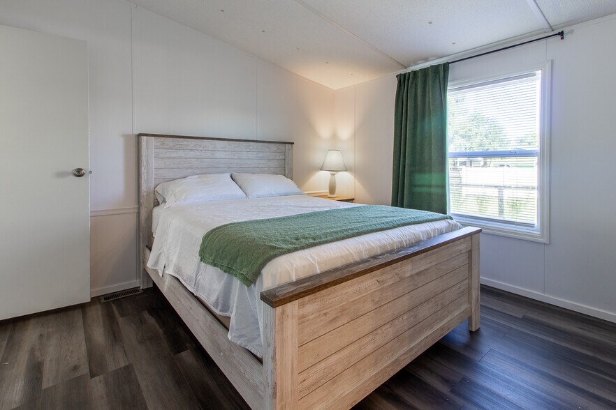 More Photos Of 20221 SW 5th Pl, Dunnellon Specialty For Sale