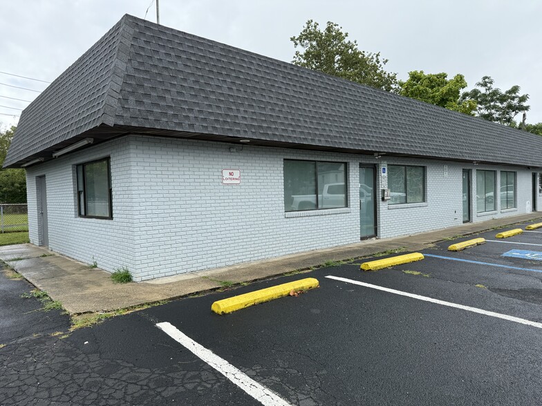 More Photos Of 201-211 Kates Blvd, Millville Freestanding For Lease