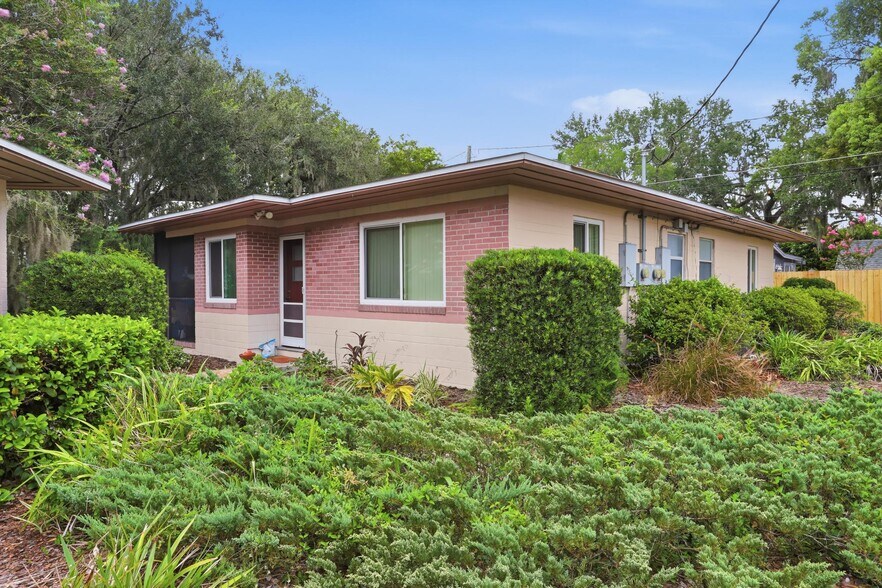 More Photos Of 642 Harwood St, Orlando Apartments For Sale