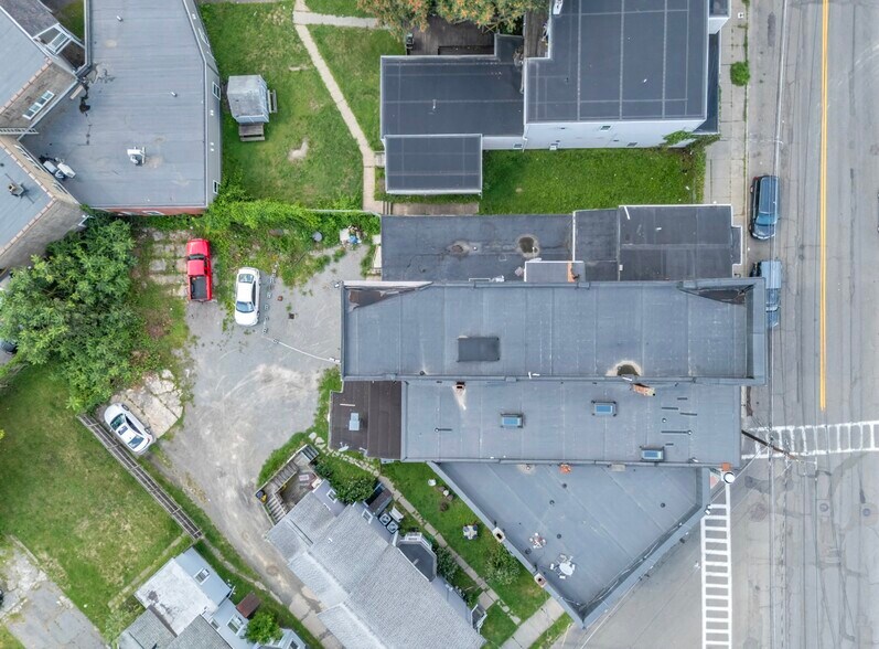 More Photos Of 250 Chenango St, Binghamton Apartments For Sale