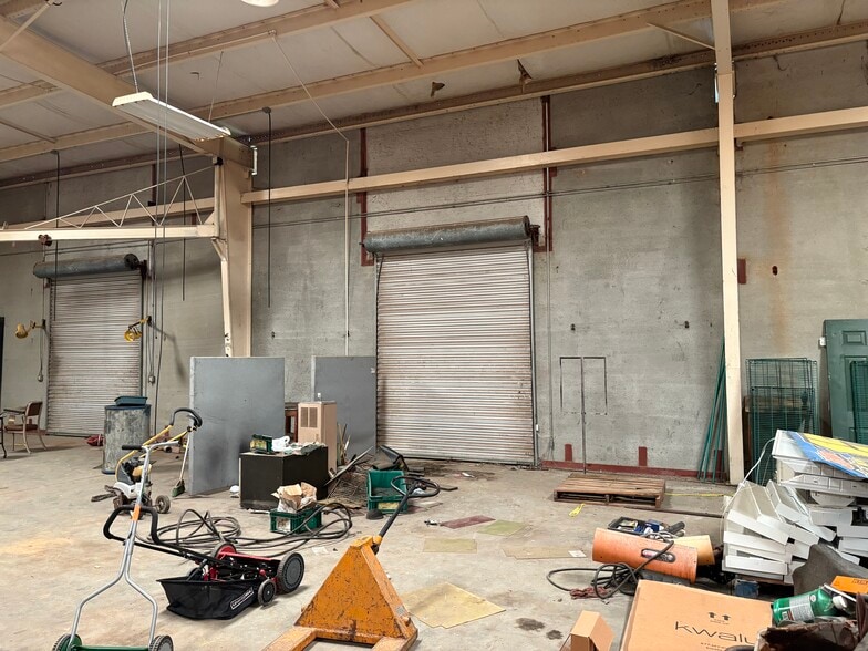 More Photos Of 619 Marcus St, Dublin Light Distribution For Sale