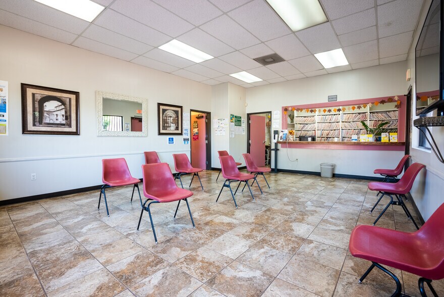 More Photos Of 4946 Florence Ave, Bell Medical For Lease