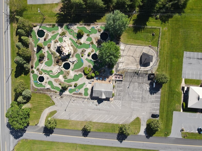 More Photos Of 4565 Spring Hill Dr, Schnecksville Amusement Park For Sale