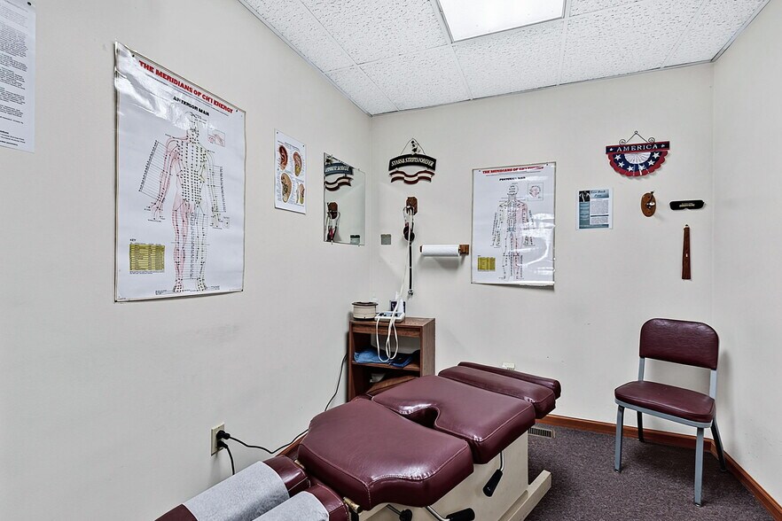 More Photos Of 7102 E Pendleton Pike, Indianapolis Office For Sale