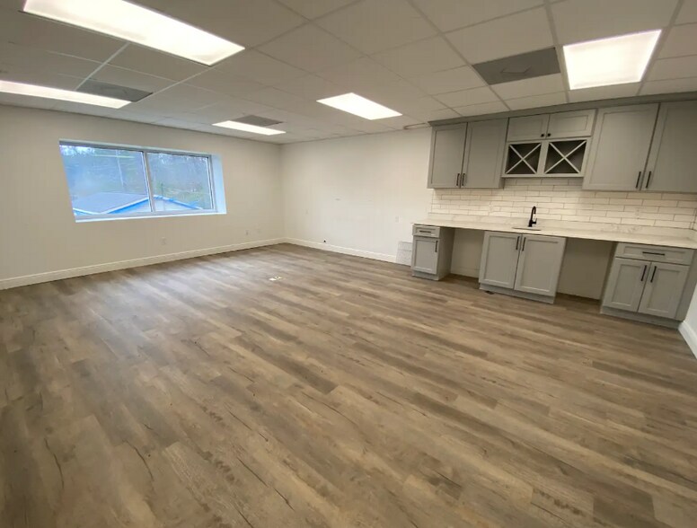 More Photos Of 78263 Highway 25, Folsom Light Manufacturing For Sale