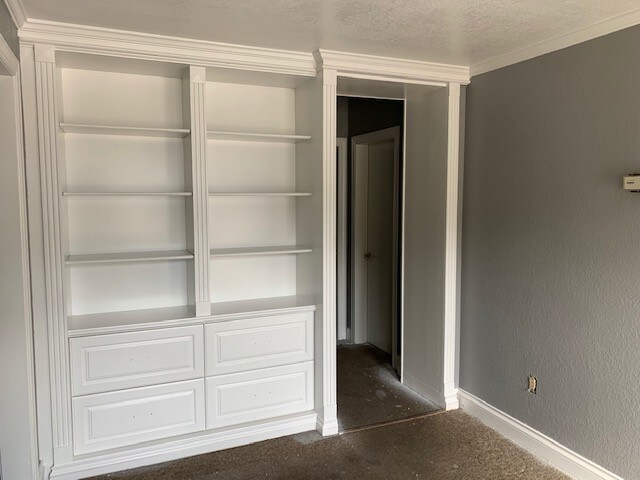 More Photos Of 1010 Park Ct, Safety Harbor Warehouse For Lease